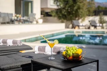 Modern Seaside Villa with Pool in Kaštel Štafilić