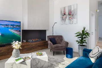 Modern Seaside Villa with Pool in Kaštel Štafilić