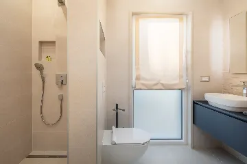 Modern Seaside Villa with Pool in Kaštel Štafilić