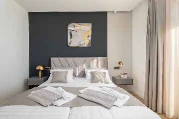 Modern Seaside Villa with Pool in Kaštel Štafilić