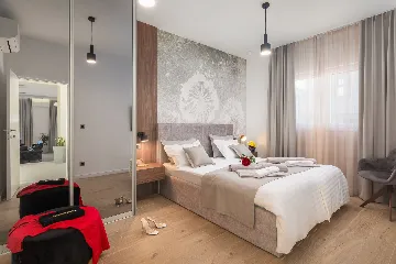 Modern Seaside Villa with Pool in Kaštel Štafilić