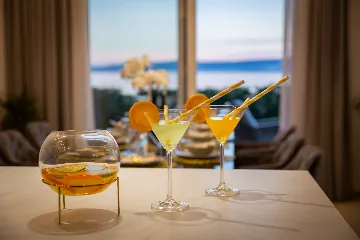 Modern Seaside Villa with Pool in Kaštel Štafilić