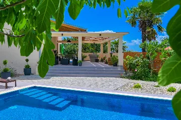 Modern Family Villa with Pool in Dobrinj