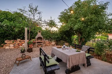 Modern Family Villa with Pool in Dobrinj