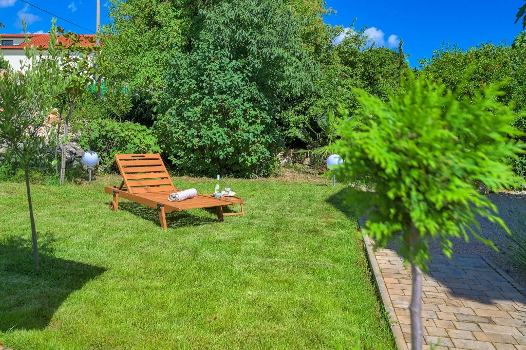 Modern Family Villa with Pool in Dobrinj