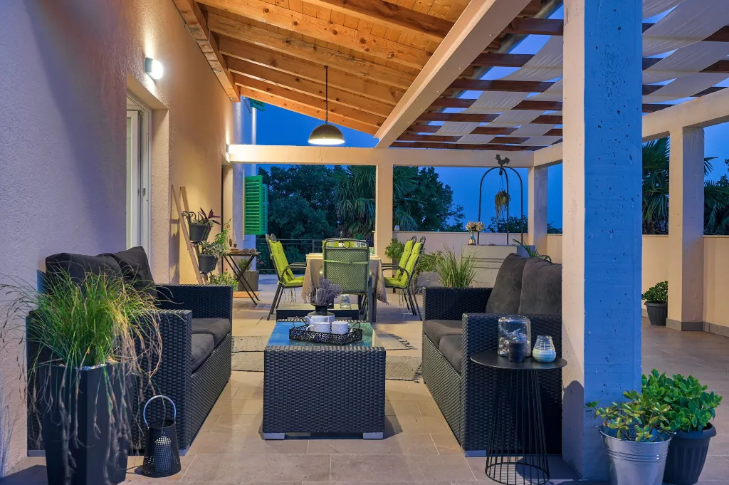 Modern Family Villa with Pool in Dobrinj
