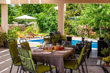 Modern Family Villa with Pool in Dobrinj