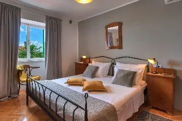 Modern Family Villa with Pool in Dobrinj