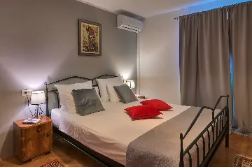 Modern Family Villa with Pool in Dobrinj