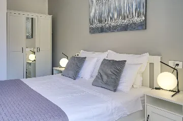 Modern Family Villa with Pool in Dobrinj