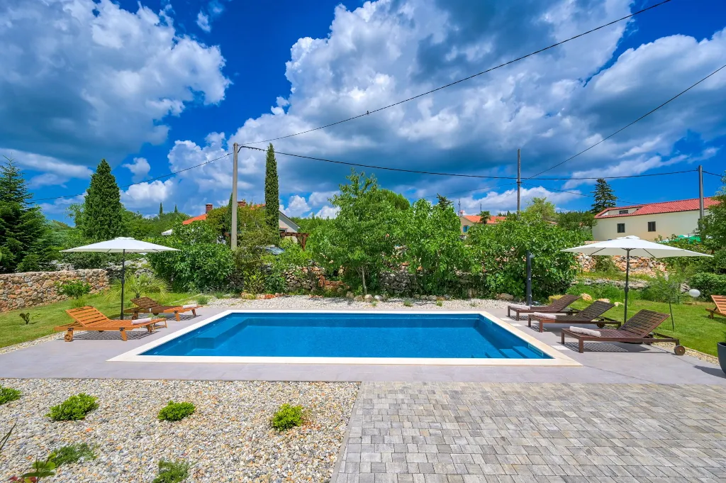 Modern Family Villa with Pool in Dobrinj