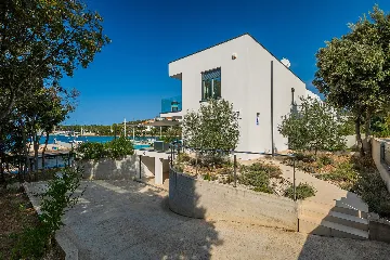 Contemporary Seafront Villa with Infinity Pool, Pula