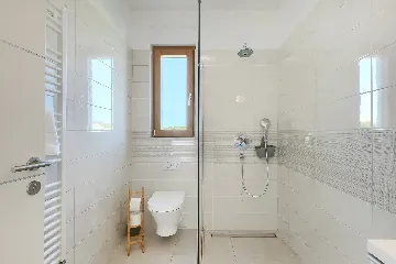 Contemporary Seafront Villa with Infinity Pool, Pula