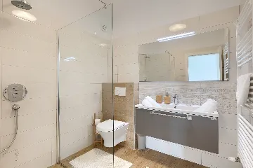 Contemporary Seafront Villa with Infinity Pool, Pula