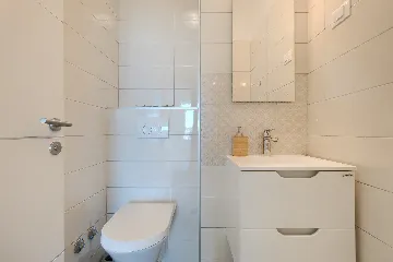 Contemporary Seafront Villa with Infinity Pool, Pula