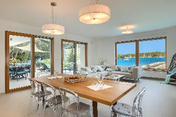 Contemporary Seafront Villa with Infinity Pool, Pula