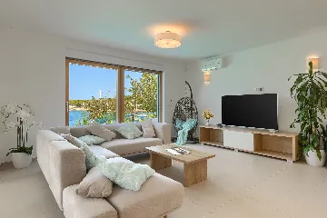 Contemporary Seafront Villa with Infinity Pool, Pula