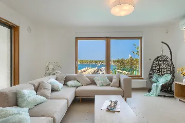 Contemporary Seafront Villa with Infinity Pool, Pula