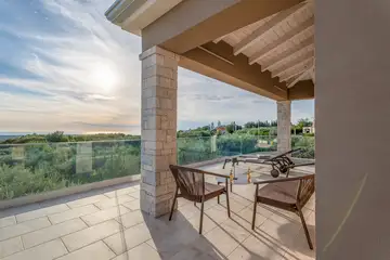 Spacious Family Villa with Pool in Kaštelir