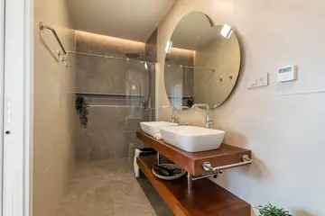 Spacious Family Villa with Pool in Kaštelir