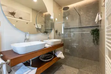 Spacious Family Villa with Pool in Kaštelir