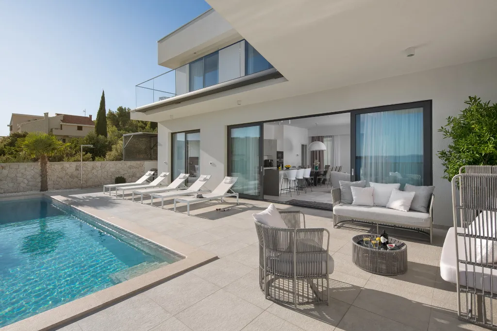 Contemporary Villa with Pool in Seget Vranjica