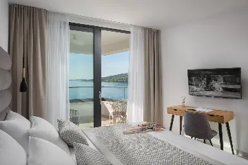 Contemporary Villa with Pool in Seget Vranjica