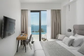 Contemporary Villa with Pool in Seget Vranjica