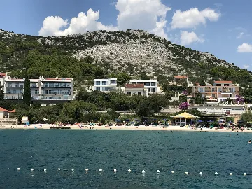 Contemporary Villa with Pool in Seget Vranjica