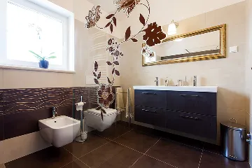 Family Villa with Pool and Jacuzzi in Tar