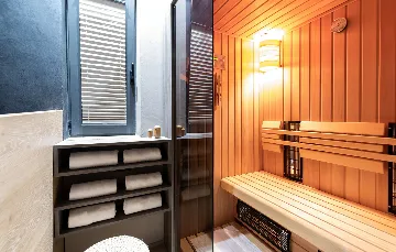 Contemporary Villa with Pool and Jacuzzi in Umag