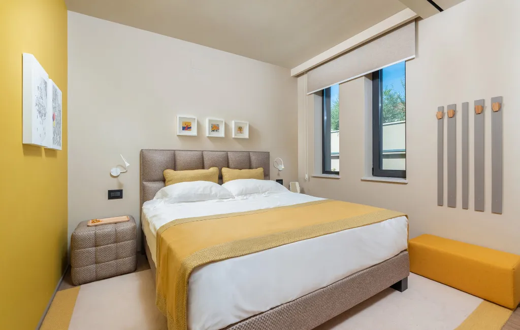 Contemporary Villa with Pool and Jacuzzi in Umag