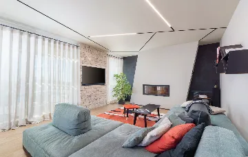 Contemporary Villa with Pool and Jacuzzi in Umag