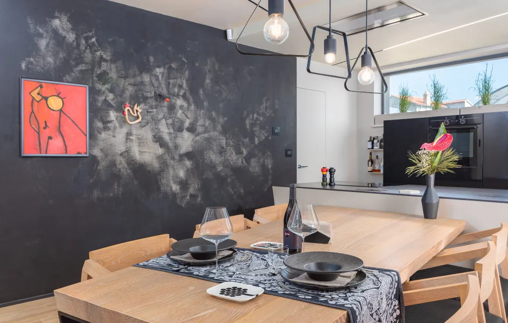 Contemporary Villa with Pool and Jacuzzi in Umag
