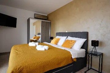 Contemporary Villa with Pool in Pula