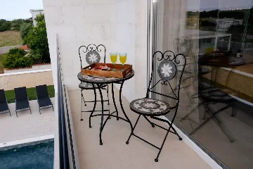 Contemporary Villa with Pool in Pula