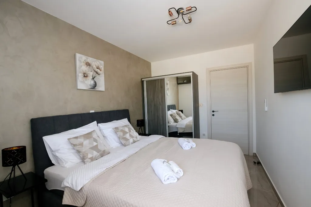 Contemporary Villa with Pool in Pula