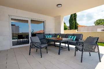 Contemporary Villa with Pool in Pula