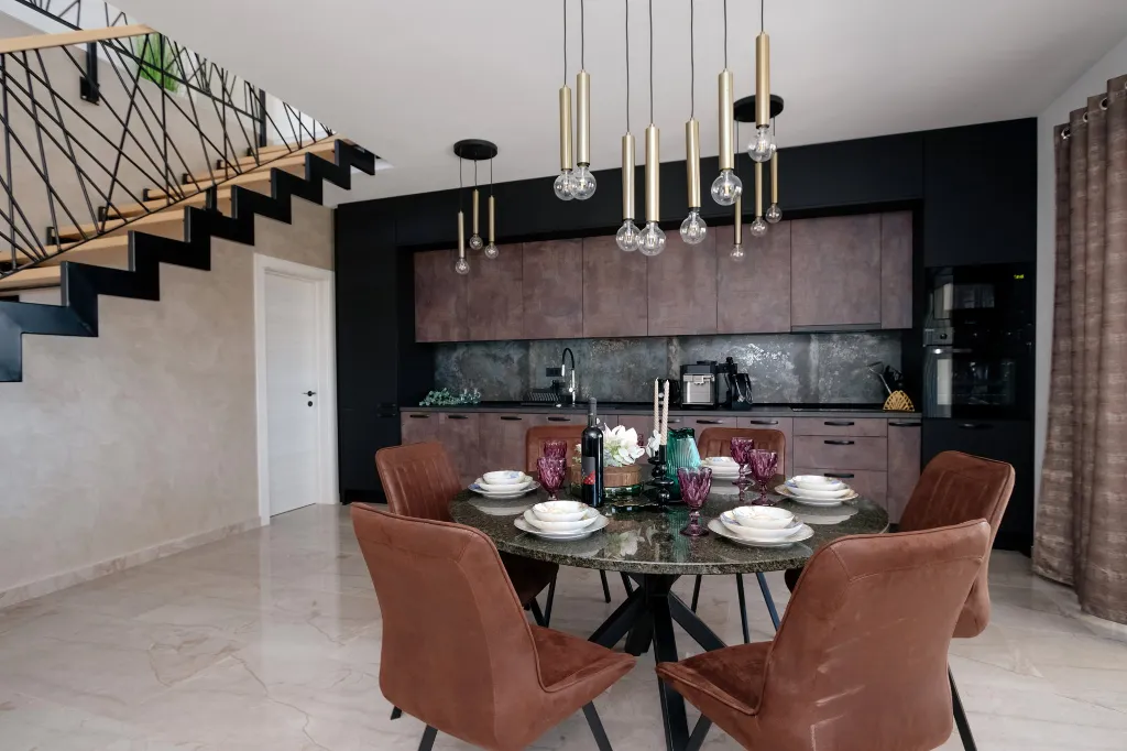 Contemporary Villa with Pool in Pula