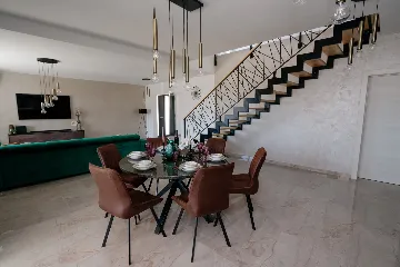 Contemporary Villa with Pool in Pula