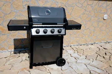 Contemporary Villa with Pool in Pula