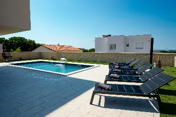 Contemporary Villa with Pool in Pula