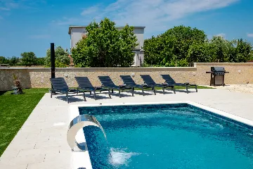 Contemporary Villa with Pool in Pula