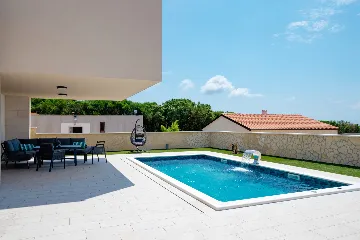Contemporary Villa with Pool in Pula
