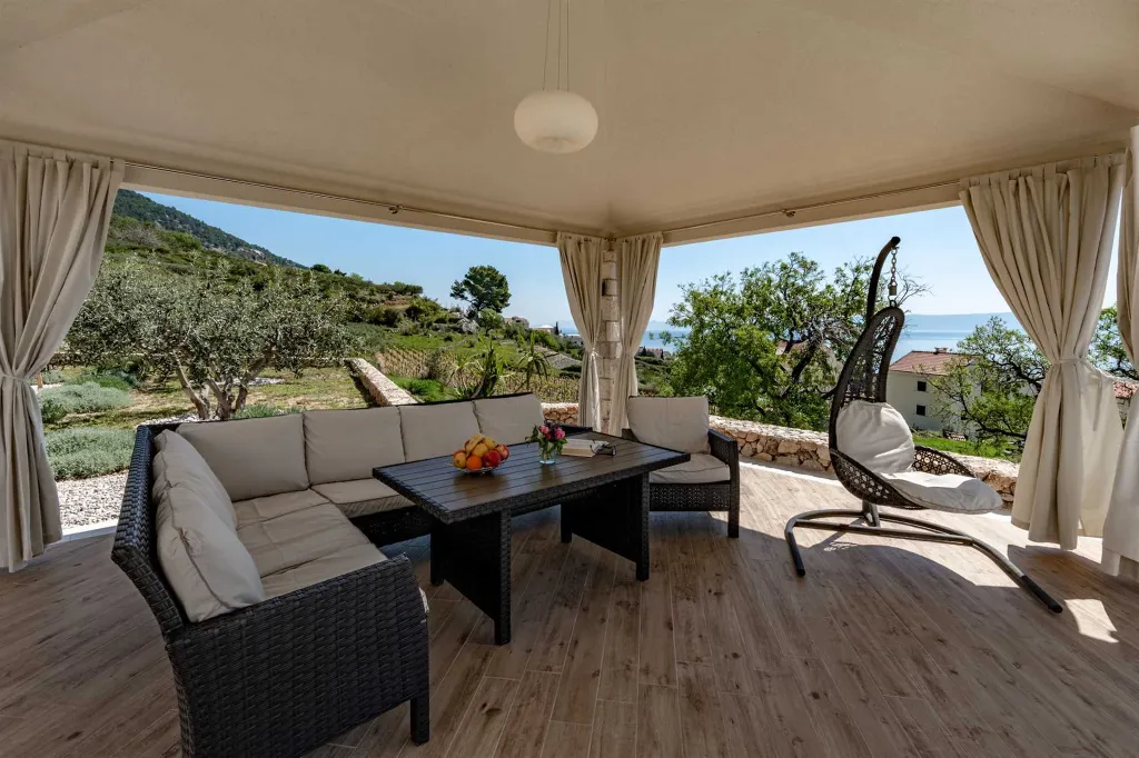 Modern Seaview Villa with Pool in Bol