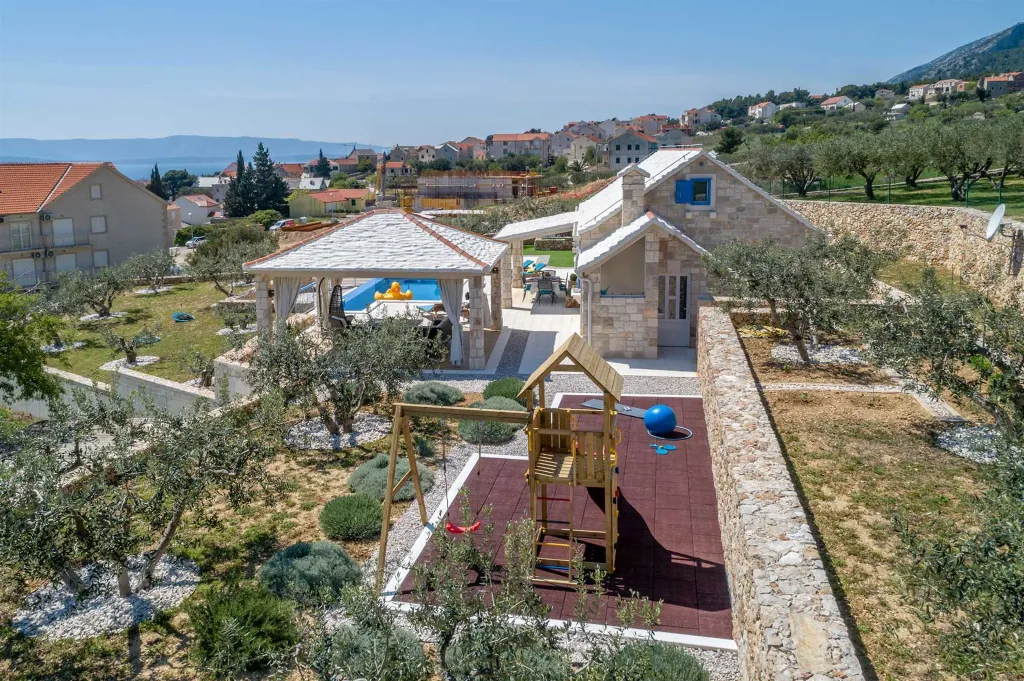 Modern Seaview Villa with Pool in Bol