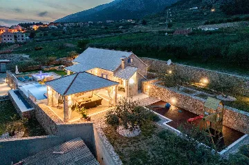 Modern Seaview Villa with Pool in Bol