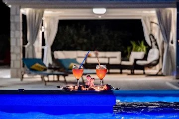 Modern Seaview Villa with Pool in Bol