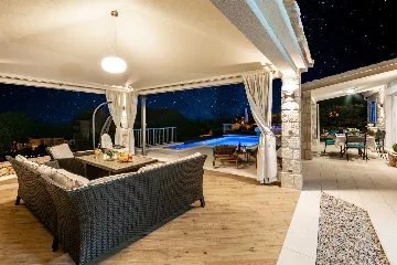 Modern Seaview Villa with Pool in Bol