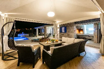 Modern Seaview Villa with Pool in Bol